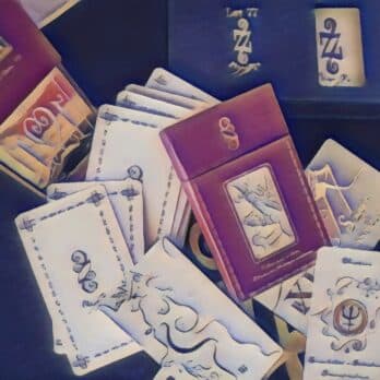Les Cartes : Tarot et Oracles