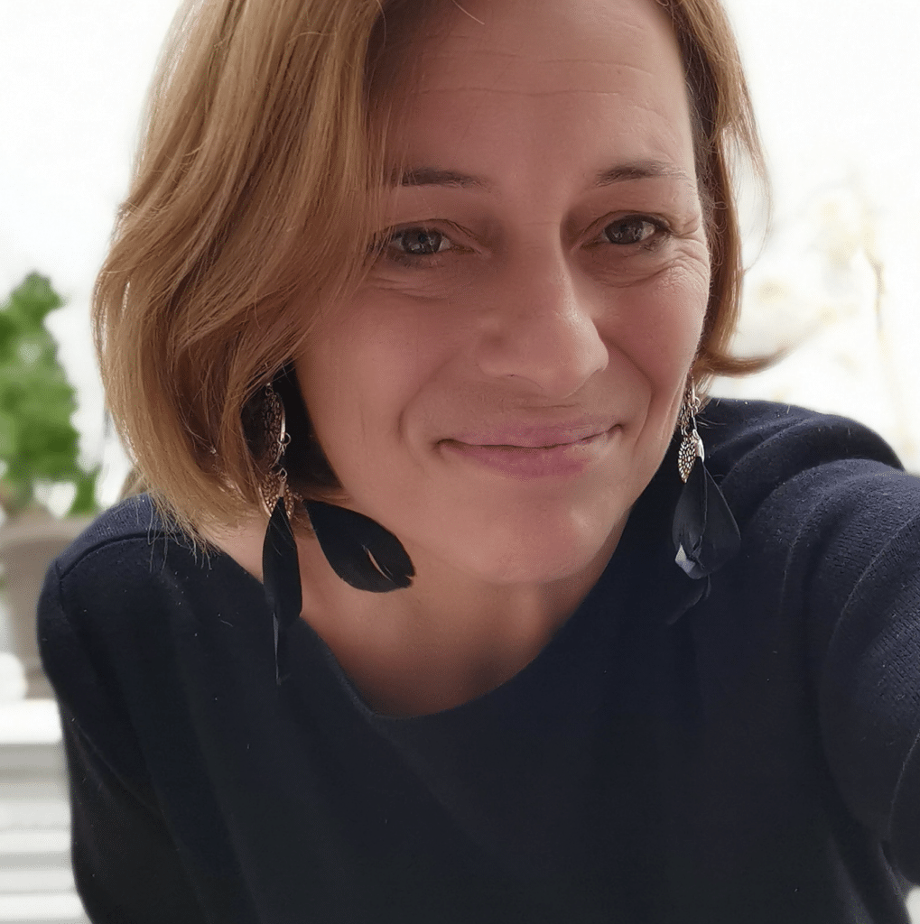 Claire Voyance